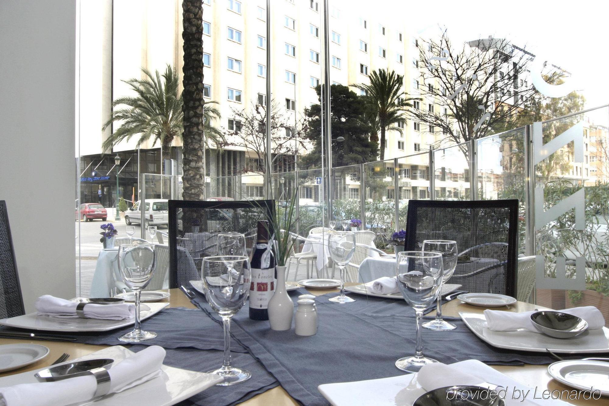 ולנסיה Hotel Alameda Plaza מסעדה תמונה